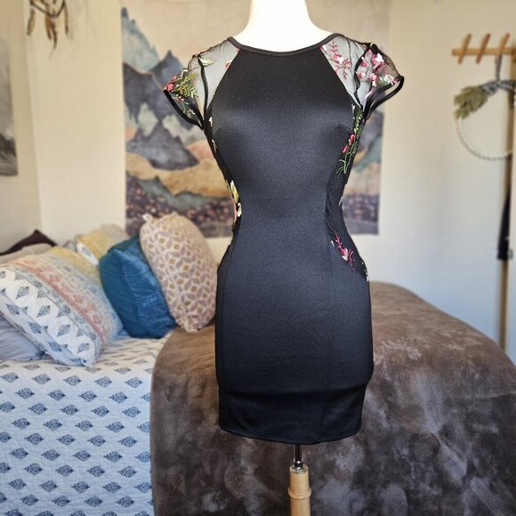 BCX Black Floral Bodycon Mini Dress - Size 5 Short Sleeve Party/Clubwear - Picture 4 of 13